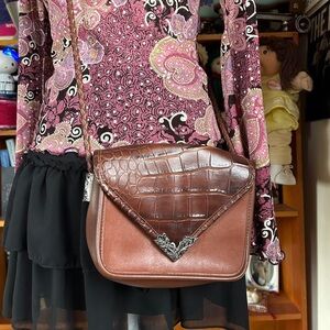 Elegant Brown Crocodile-Embossed Women's Bag